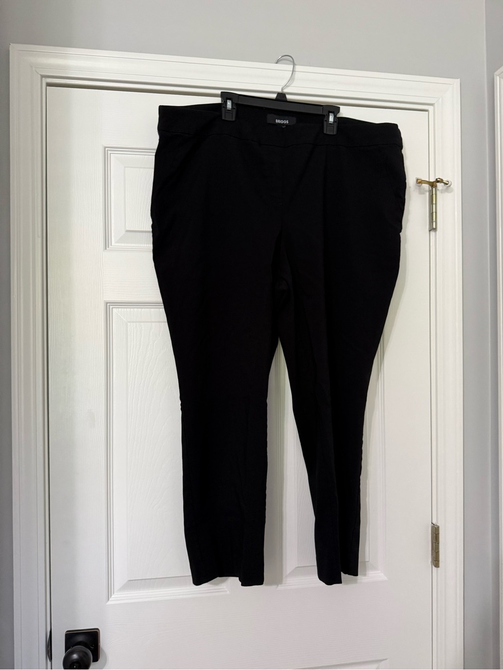 Briggs New York Black Skinny Ponte Pants